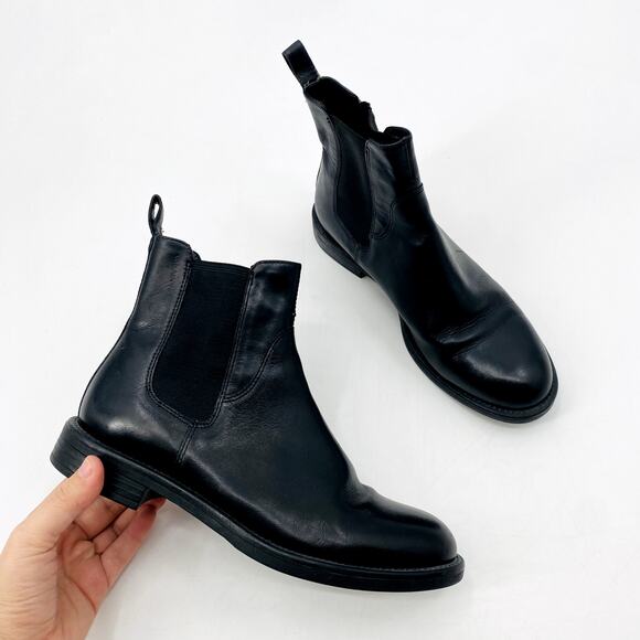 Vagabond Black amina Chelsea Boots - Picture 2 of 8